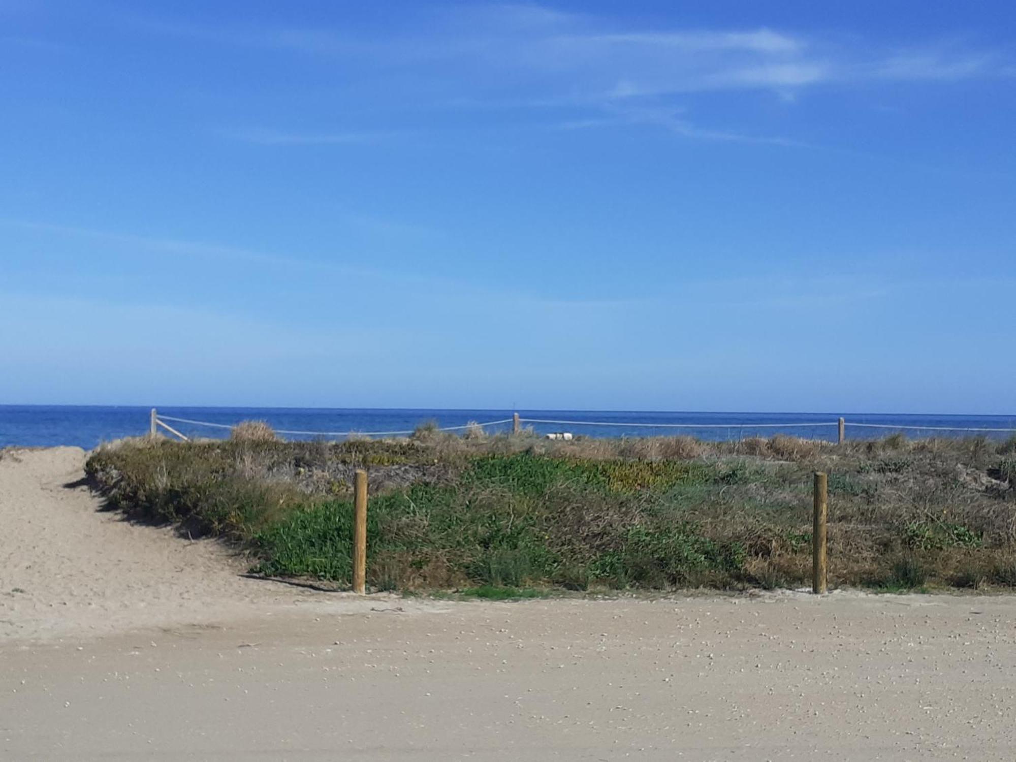 Oasis Apartments Playa Albaranas Денія Екстер'єр фото