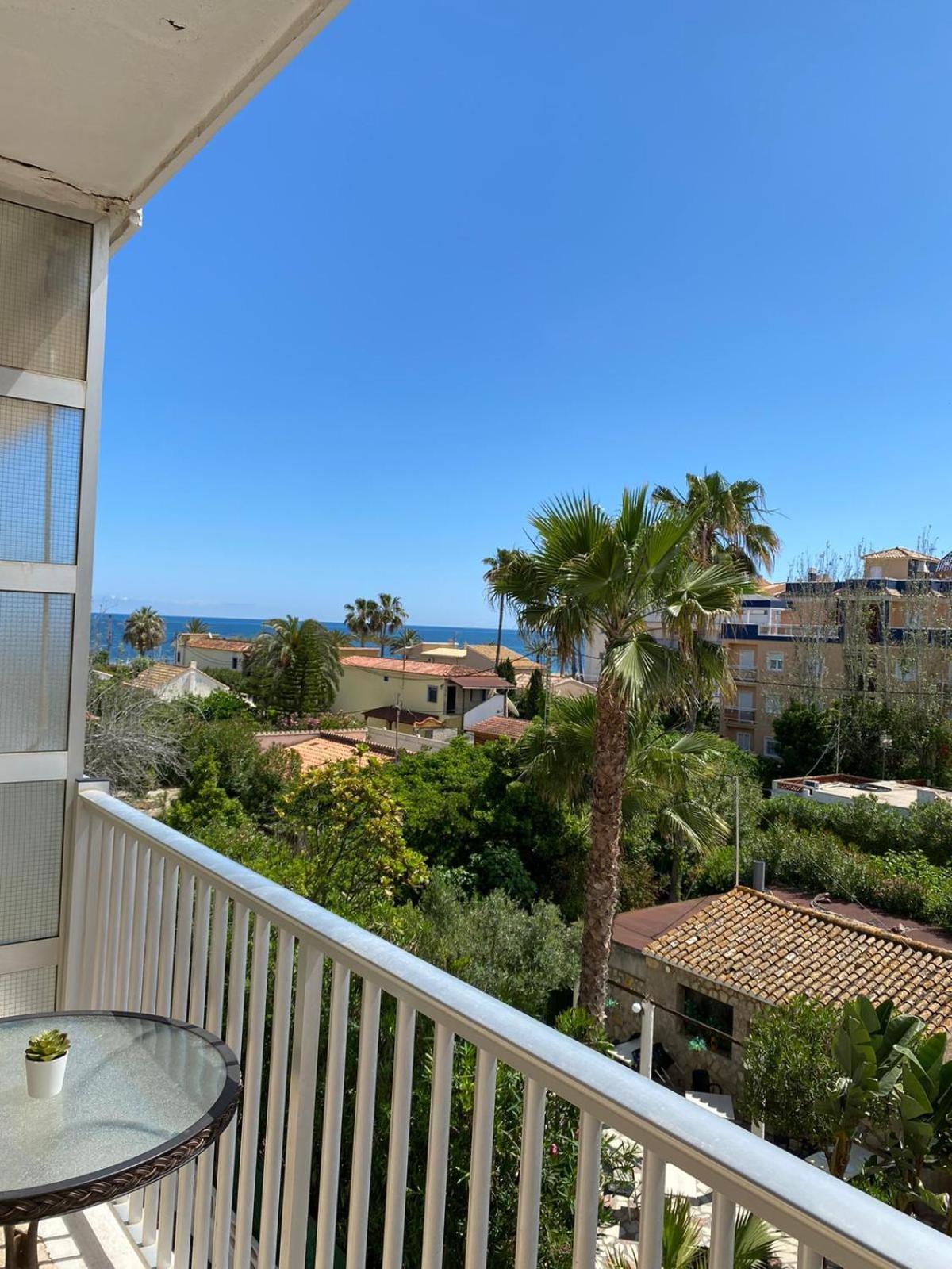 Oasis Apartments Playa Albaranas Денія Екстер'єр фото